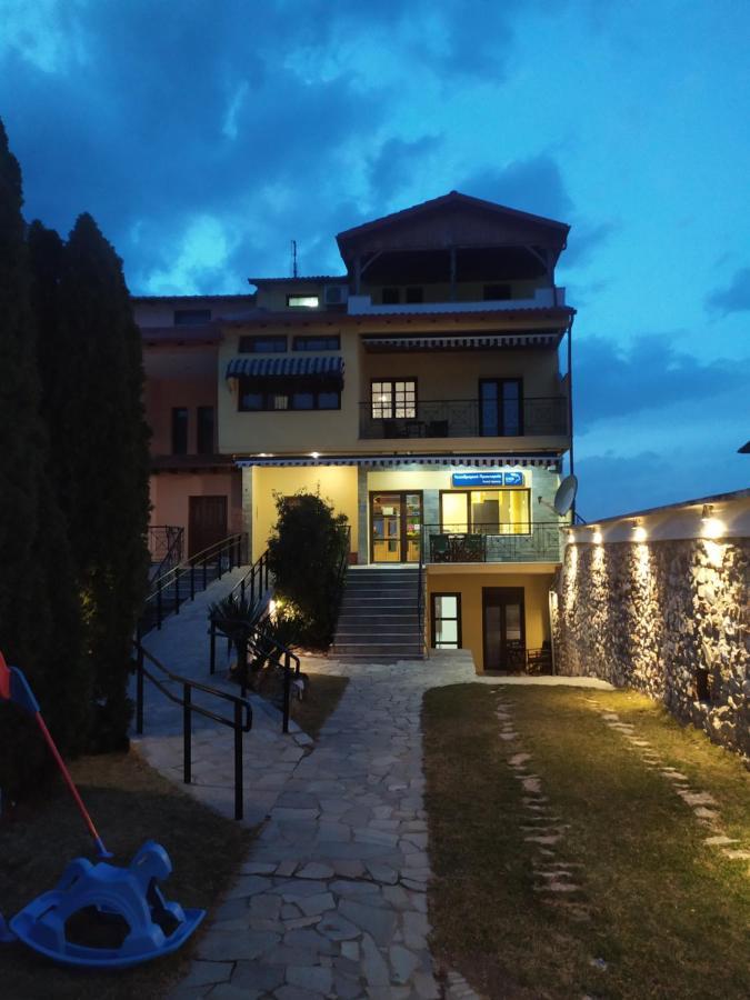 Smallhotel - Vevi Extérieur photo
