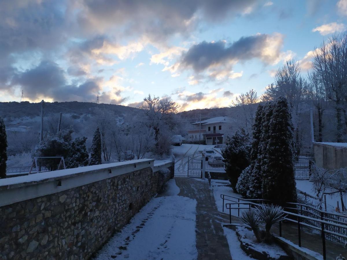 Smallhotel - Vevi Extérieur photo