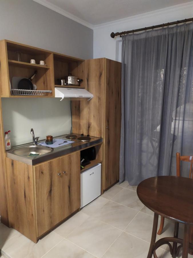 Smallhotel - Vevi Extérieur photo